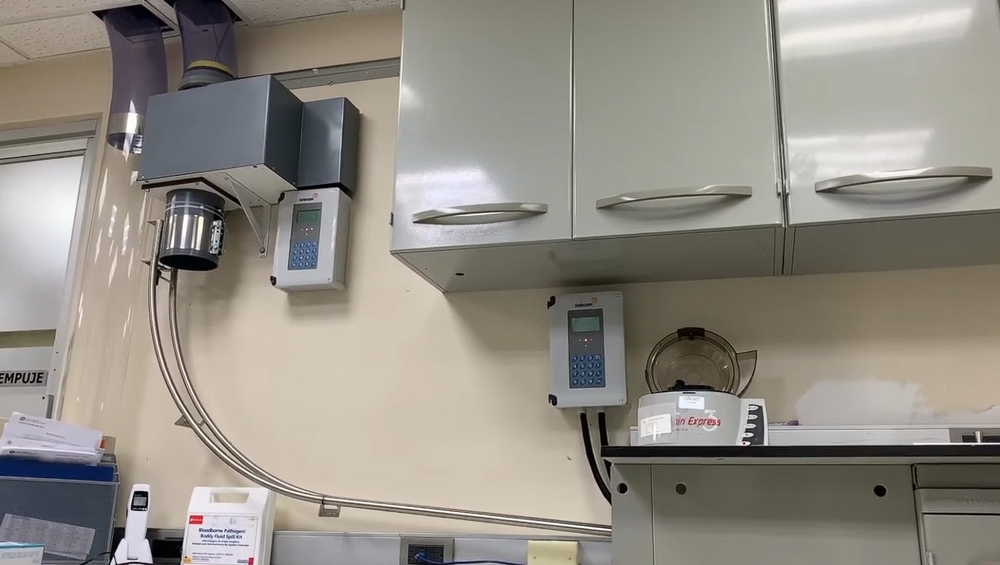 Lab station